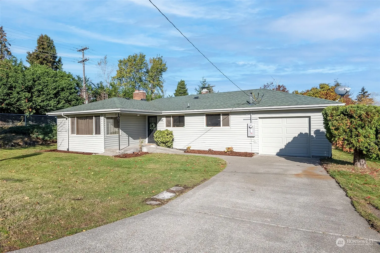 2204 S 111th Place photo 1
