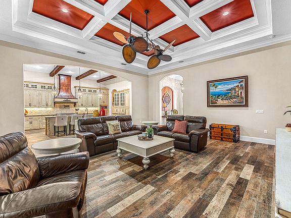 2nd image of 220 Hacienda Dr