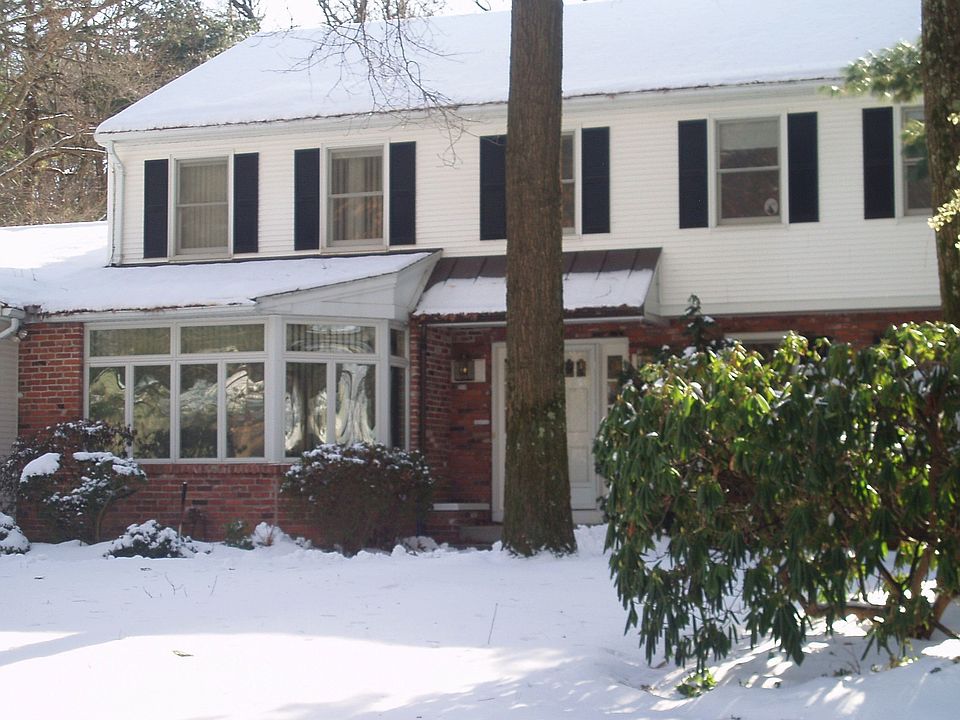 4 bedroom, 2 1/2 bath Colonial