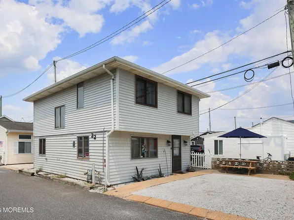 22 E Sea Way, Lavallette, NJ 08735