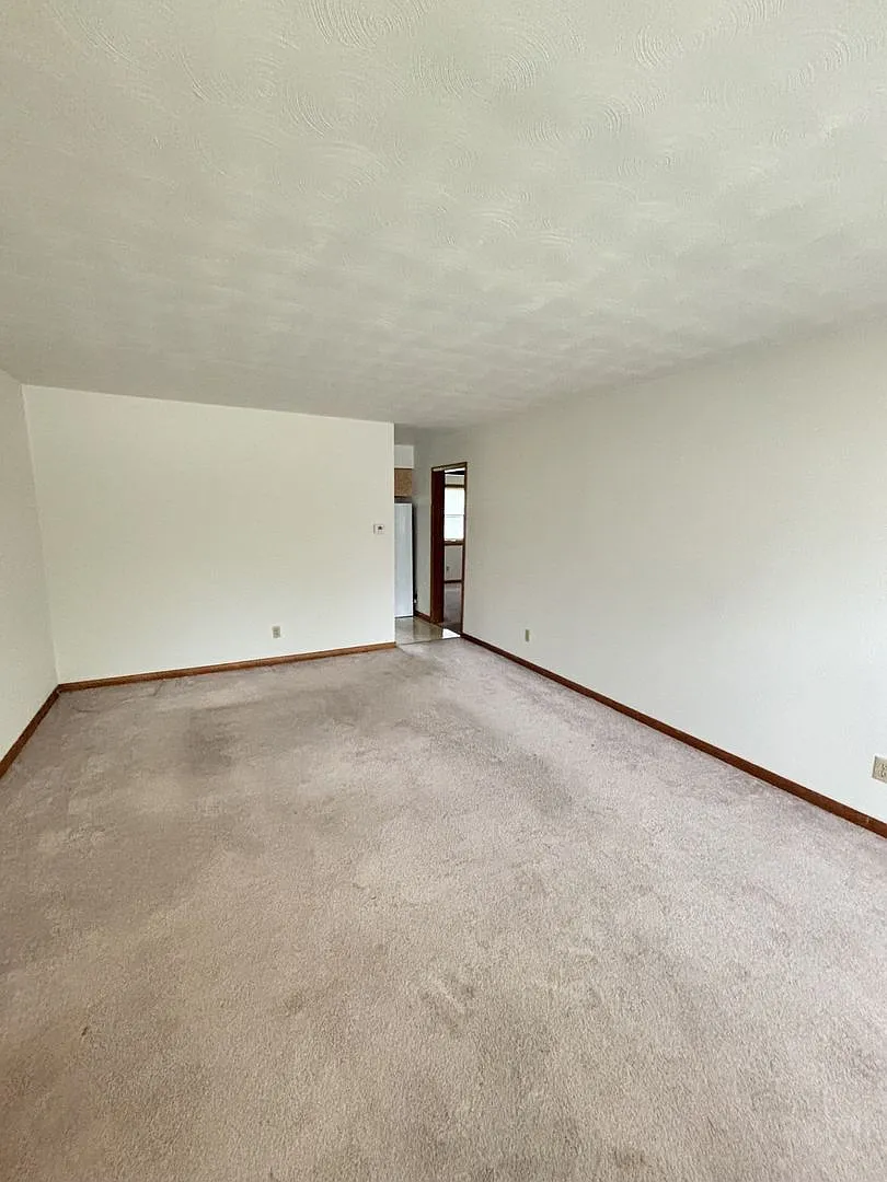 2005 Bruce Dr. Urbana, IL 61801 — Photo 2