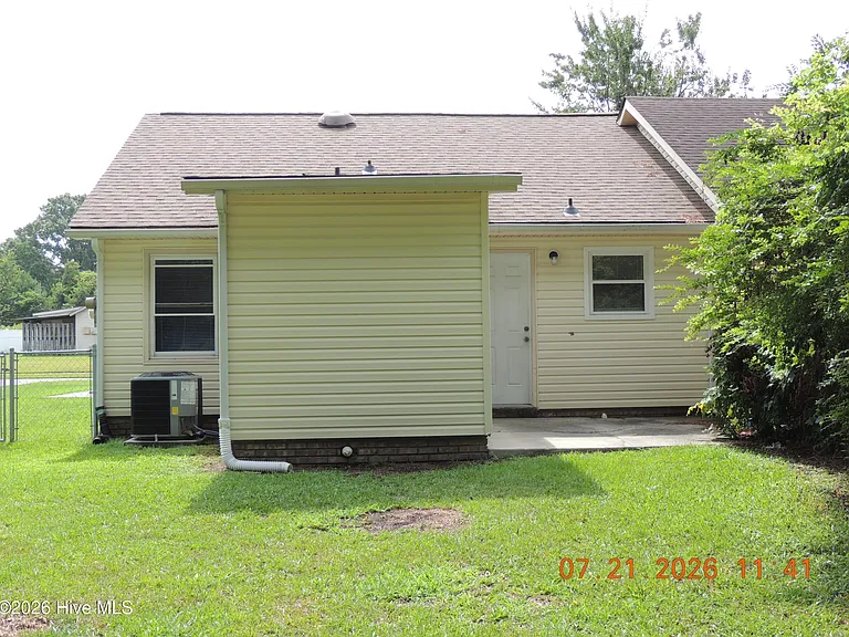125 Pine Crest Dr — Photo 5