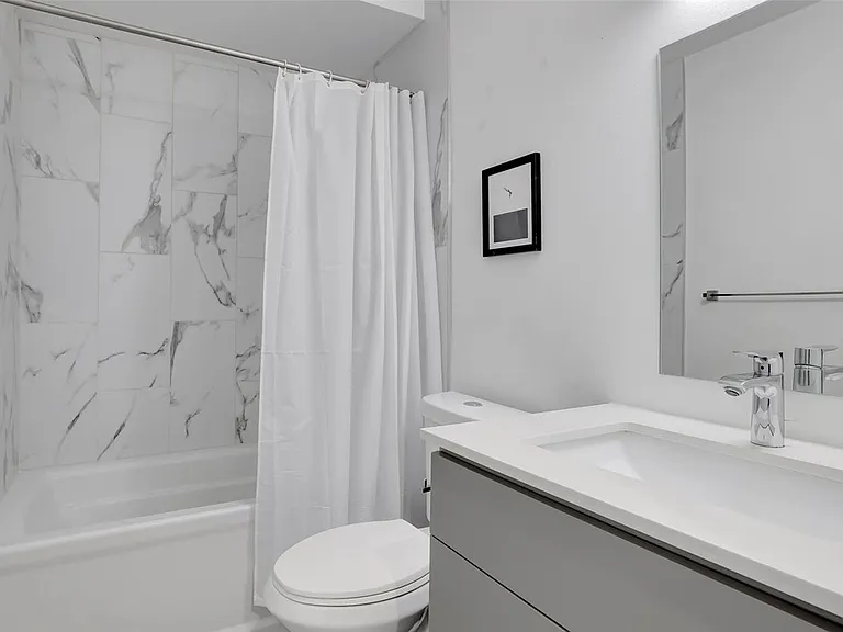 1007 Sturgus Ave S — Photo 14