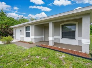 546 Sherwood Ave S, Lehigh Acres, FL 33974