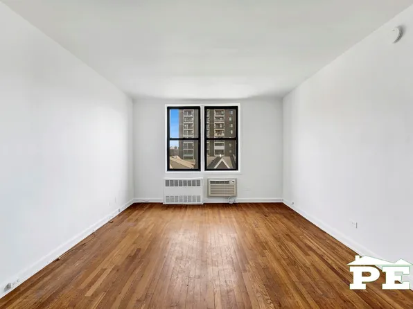 414 Elmwood Avenue image 8 of 26