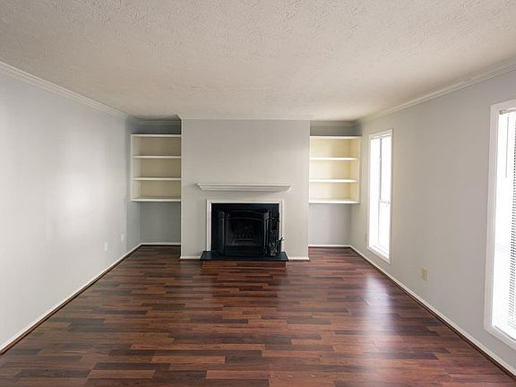 3rd image of 805 Summit North Dr NE #805