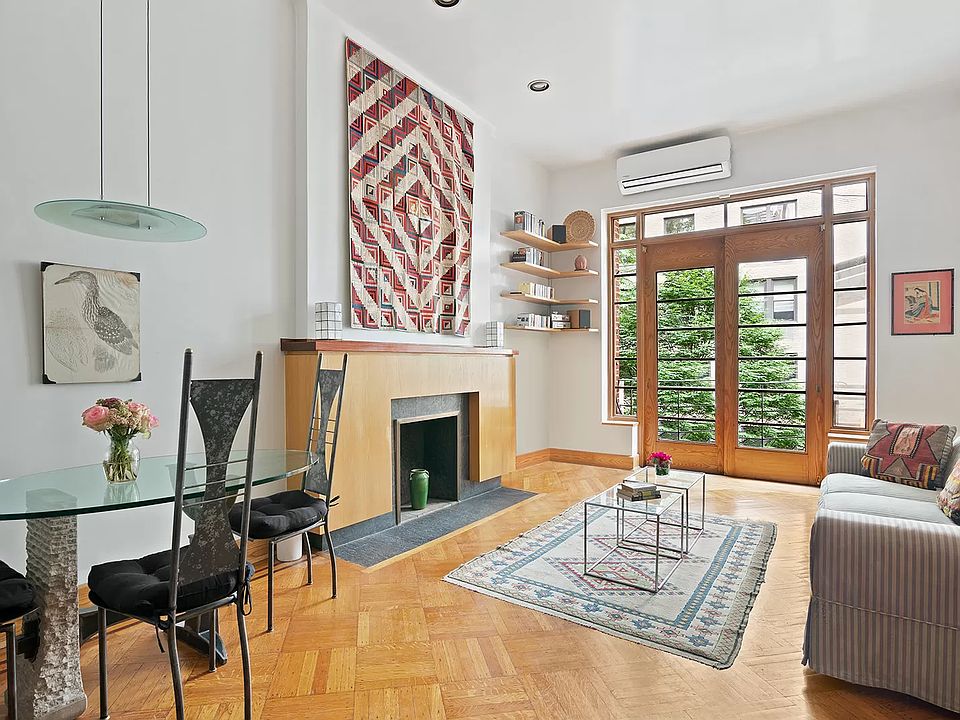 1st image of 328 W 87th St #2