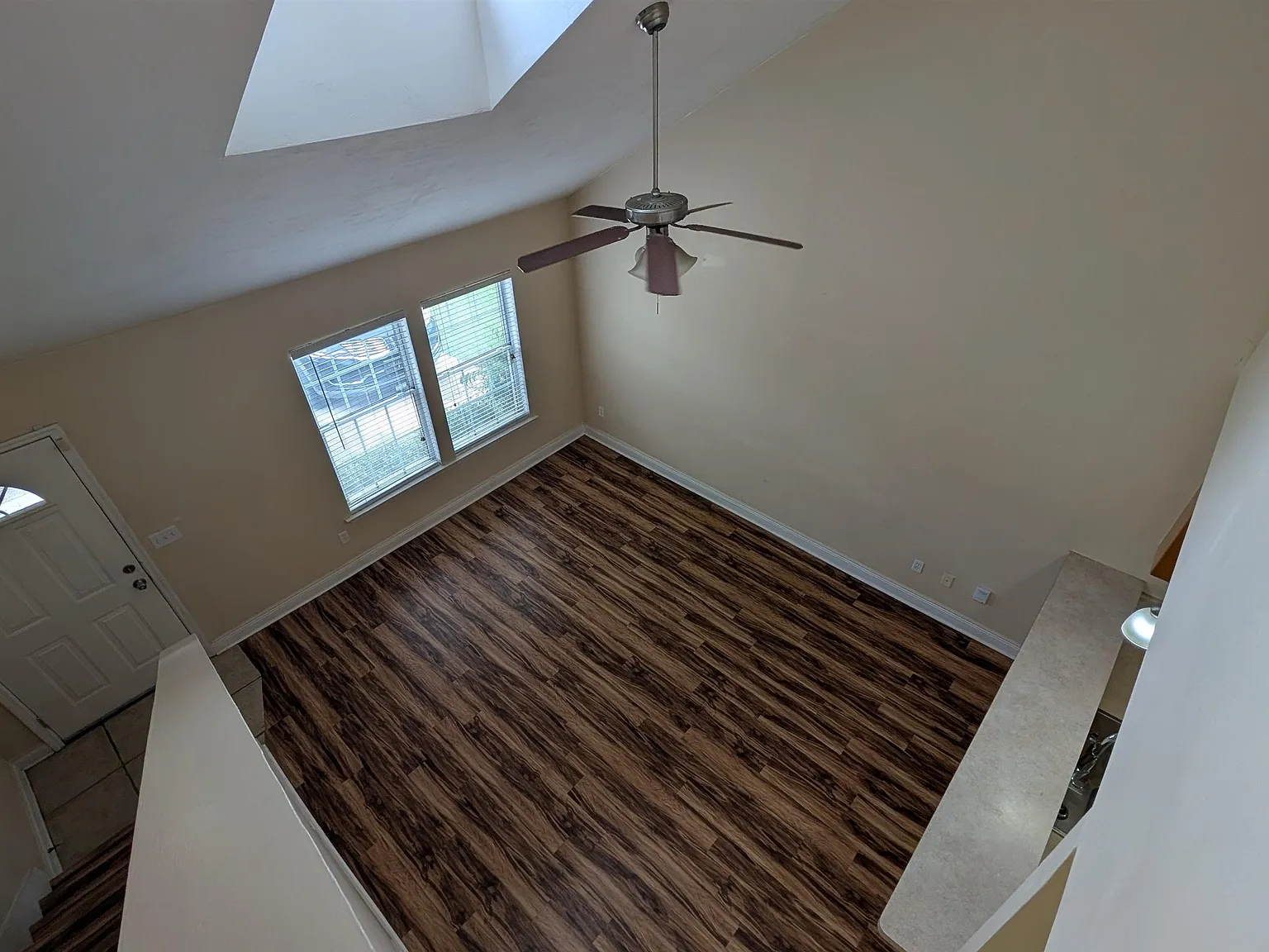 3 bed, 3.0 bath, 1338 sqft, $1,500 — Photo 4