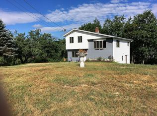 215 East Rd, Wales, ME 04280