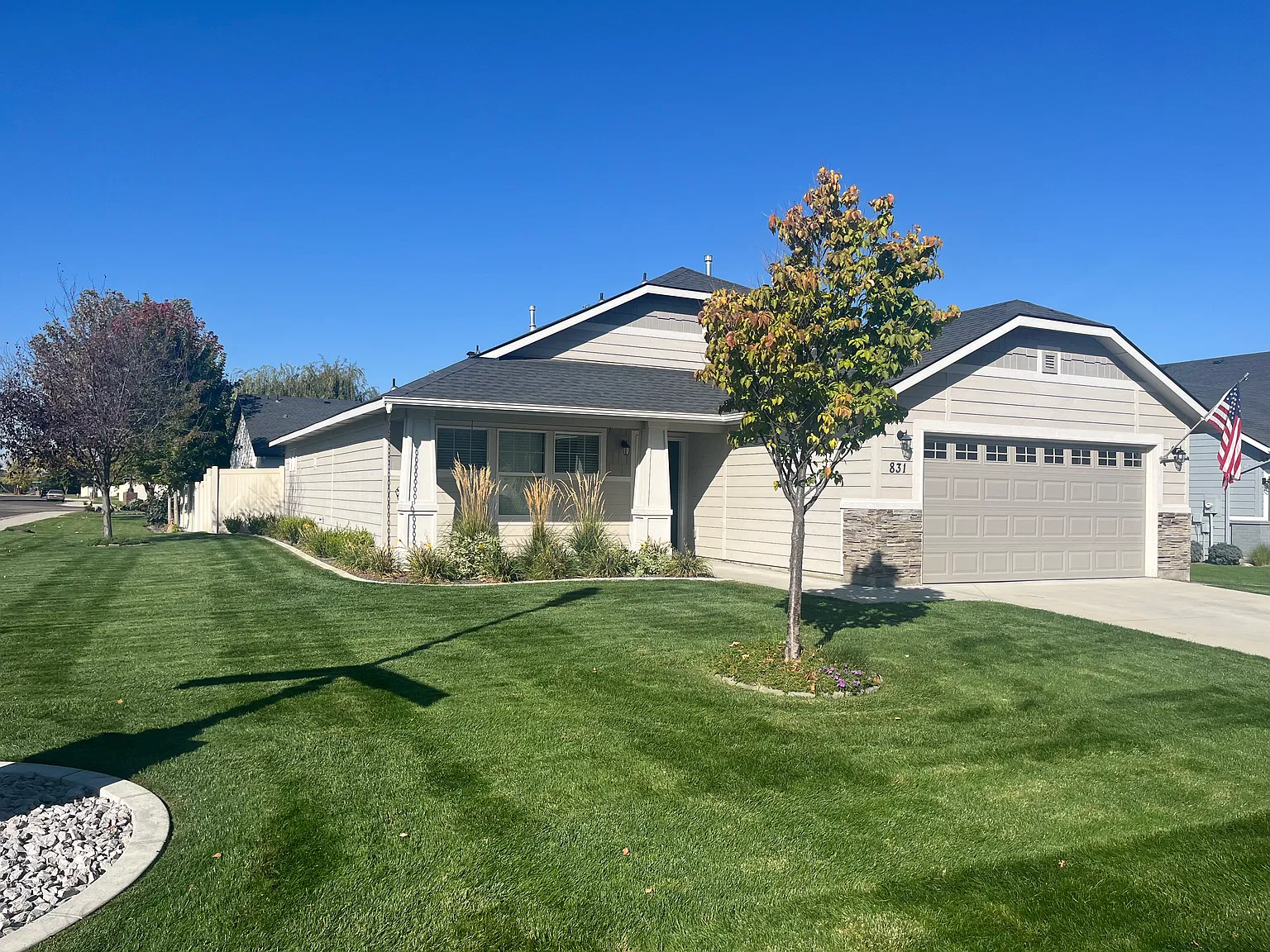 3 bed, 1606 sqft, $2,300 — Photo 3