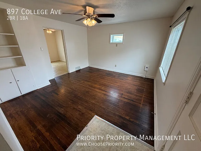897 College Ave — Photo 3