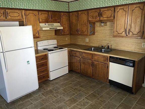 3rd image of 203 Northern Dove Ln APT B