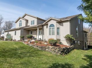 27 Rosmini Ln, Monroe, NY 10950