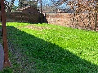 8404 Stillwood Ln, Austin, TX 78757