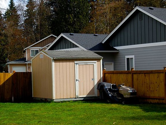 3rd image of 8130 197th Ave NE