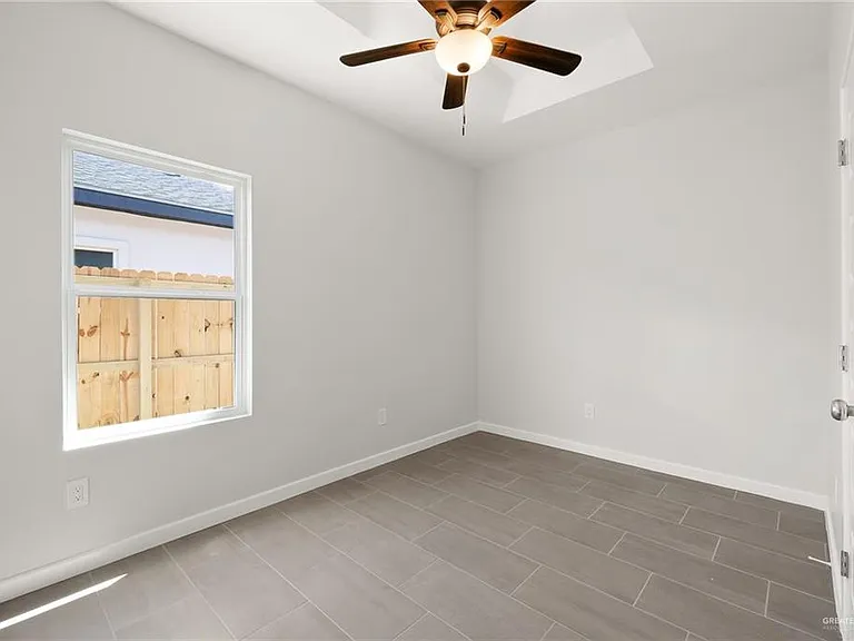 1003 Sugar Garden Ave — Photo 6
