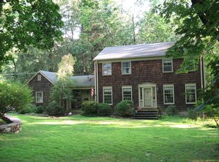 6 Sloehidden Rd, Briarcliff Manor, NY 10510