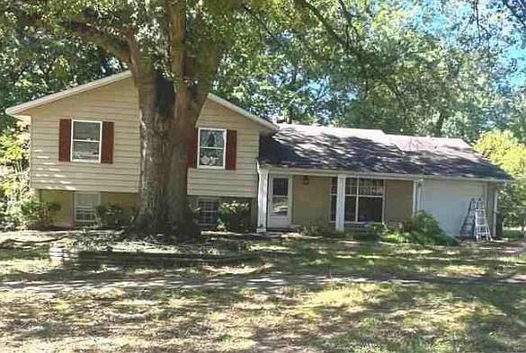 1st image of 1613 Tanglewood Dr
