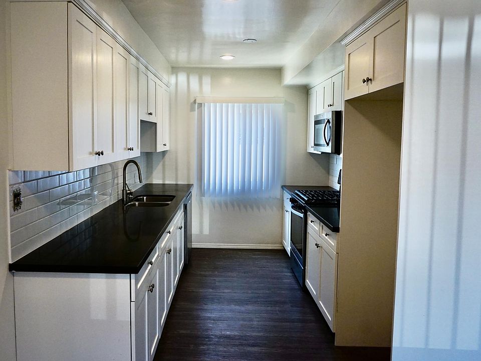 1st image of 4821 W 117th St #2