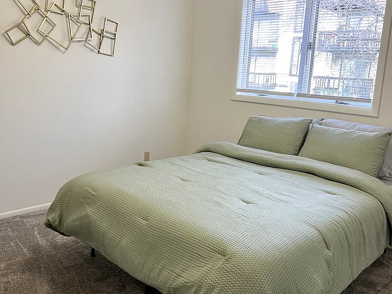 219 14th Ave S #4 — Photo 16