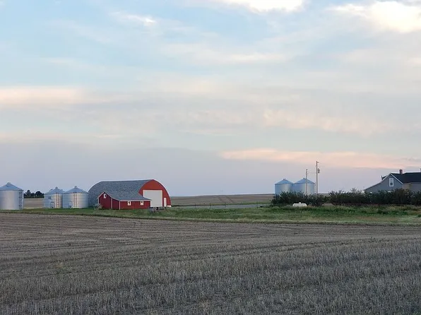 8073 Brady Rd E, Brady, MT 59416