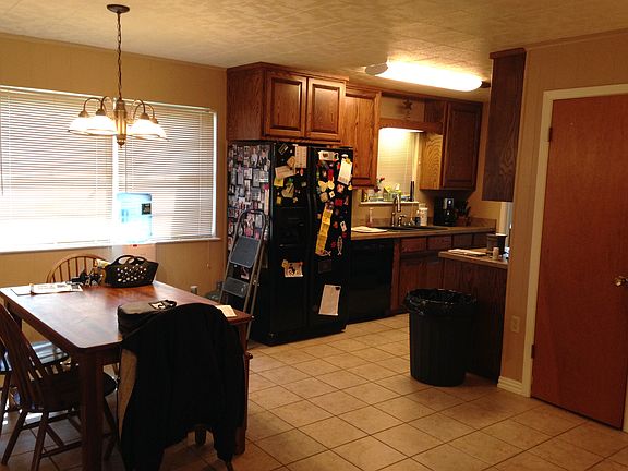 3rd image of 1304 SE 21st St