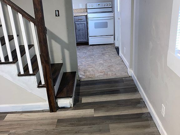 3rd image of 702 N Lincoln St