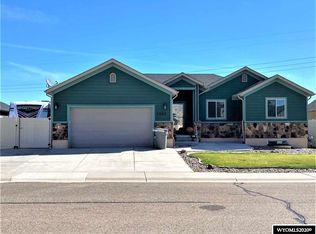 1323 Pronghorn Dr, Rock Springs, WY 82901