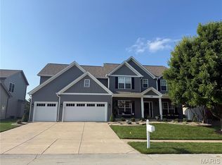 1128 Water View Ln, O'Fallon, MO 63366