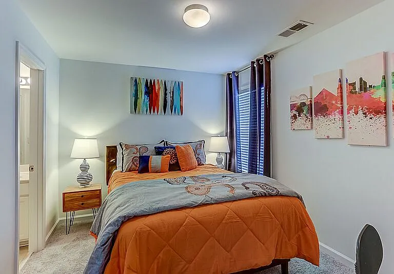1338 Harbor Park Dr — Photo 4