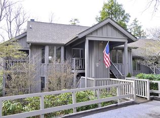 127 Chestnut Cv, Highlands, NC 28741