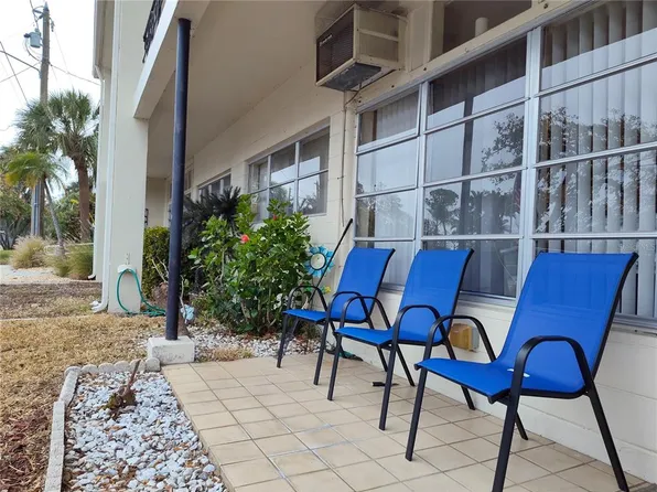 5745 40th Ave N APT 152B, Kenneth City, FL 33709
