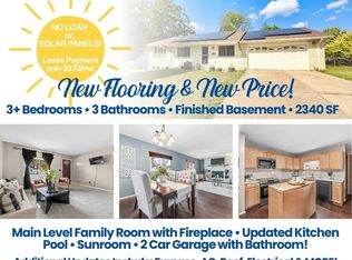 1202 Sir Lancelot Ln, Godfrey, IL 62035