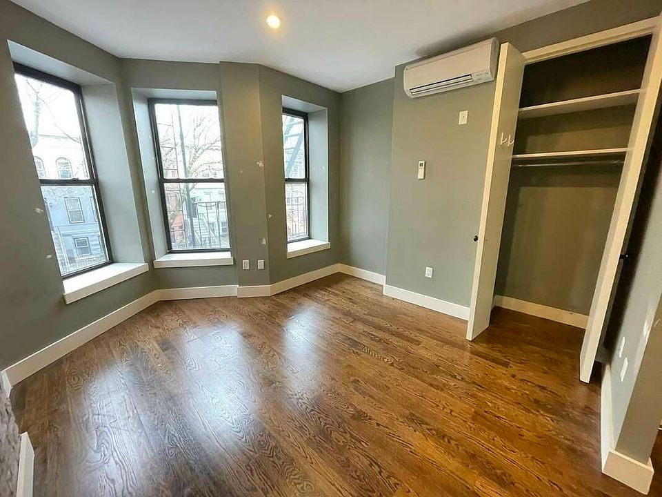 1st image of 907 Saint Johns Pl #B1