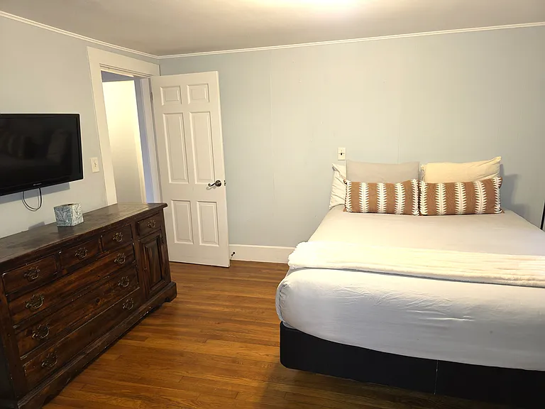 11A Cove Rd #A — Photo 14