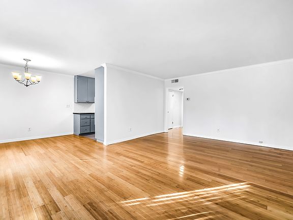 2nd image of 4758 N Forman Ave APT 4