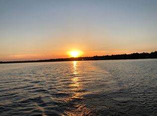 9 Holly Point Rd, Freeport, FL 32439