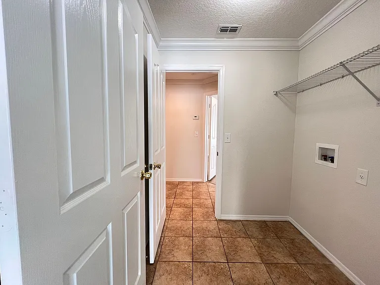 13740 Laranja St — Photo 21