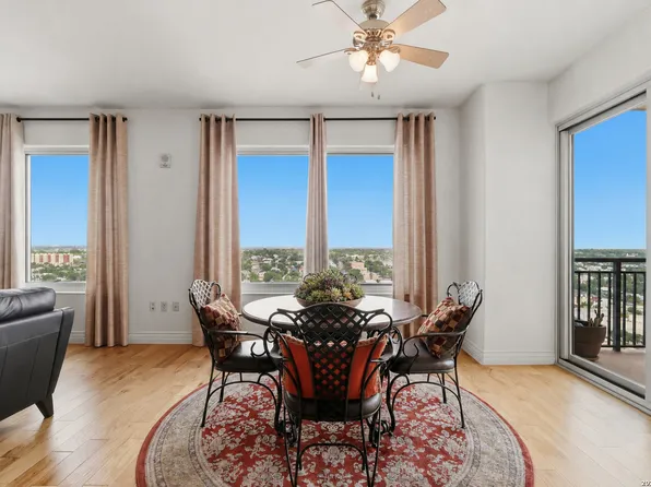 215 CENTER ST APT 1805, San Antonio, TX 78202