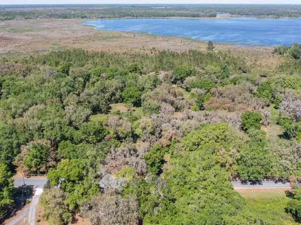 1758 County Road 308 Rd, Crescent City, FL 32112