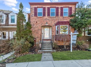 7858 Heatherton Ln, Potomac, MD 20854