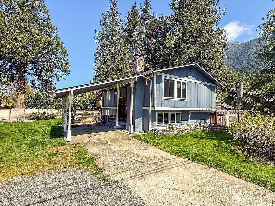 1st image of 900 NE 5th Street