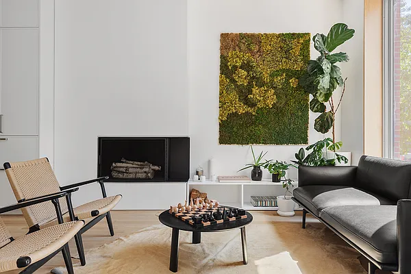 Sold by Compass | media 22