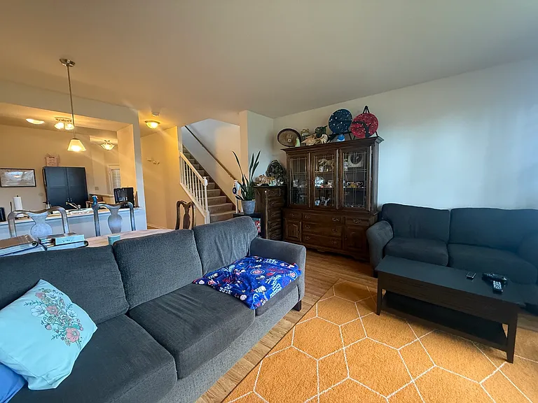 348 Fallbrook Ct — Photo 8