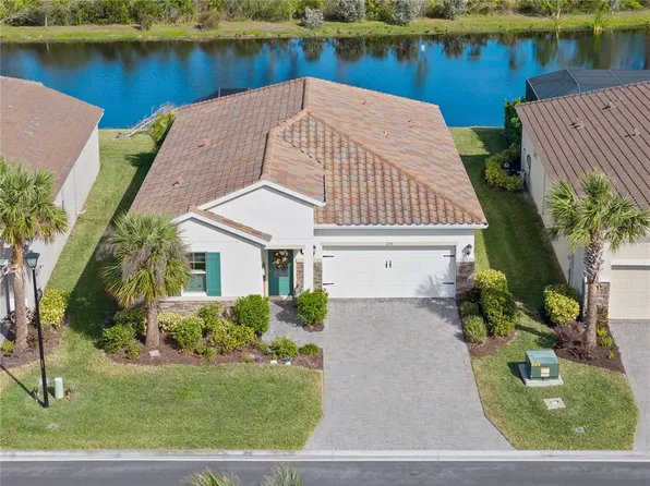 228 Daylily Blvd, Nokomis, FL 34275