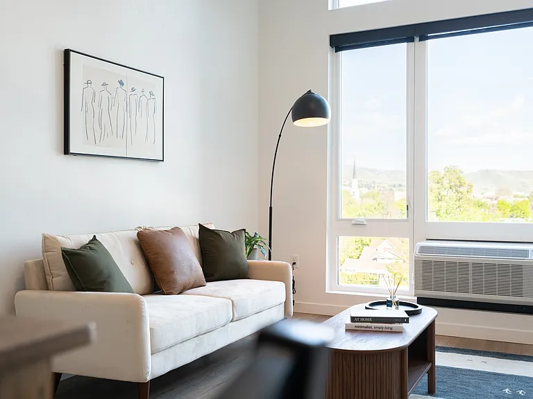 North End Lofts - Market — Photo 17