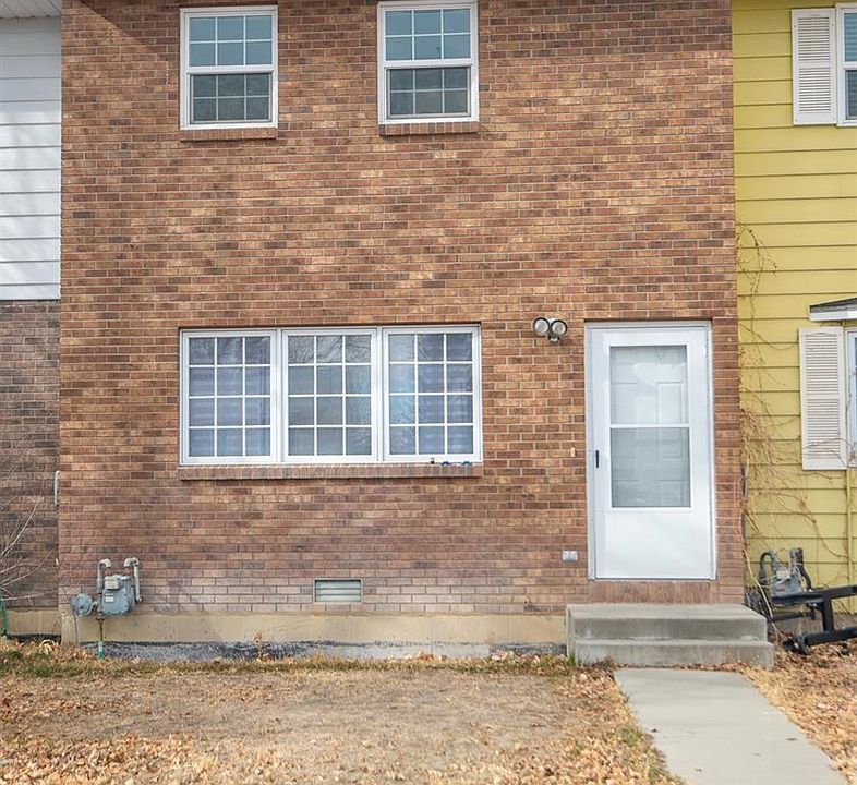 1st image of 888 N Gilbert St #13