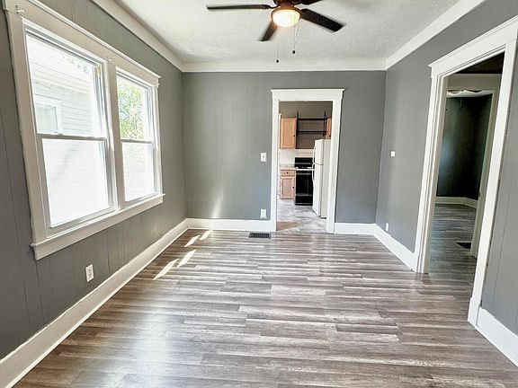 4th image of 820 S 42nd St