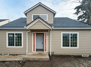 960 Clark St, Eugene, OR 97402