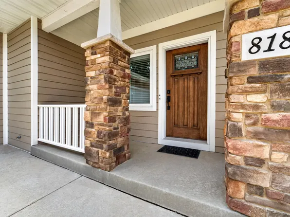 818 Pine Hill Dr, Verona, WI 53593